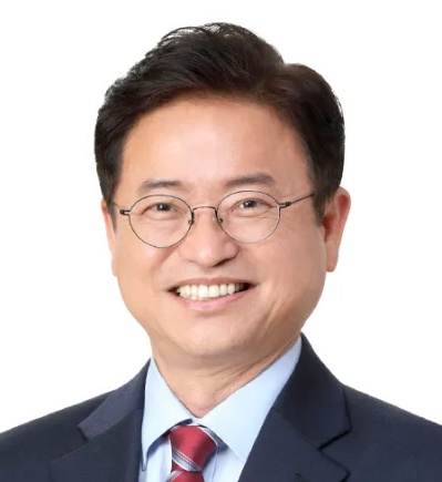 이철우